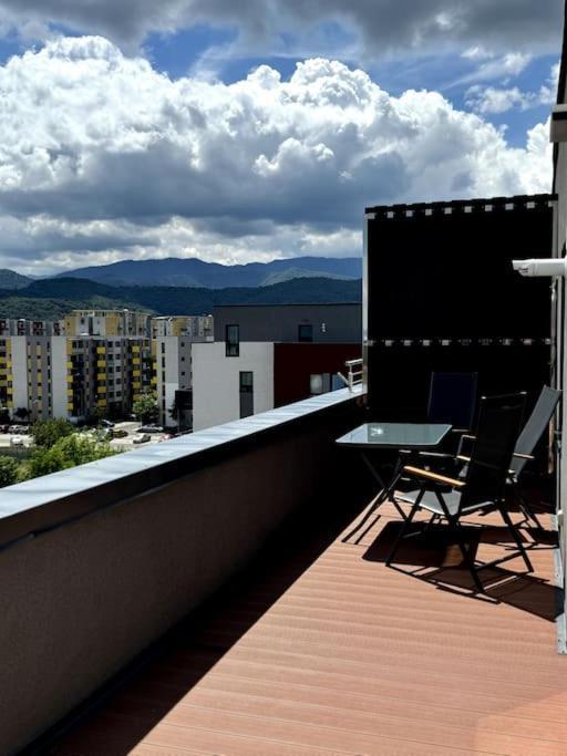 Seville Studio Cu Terasa & Vedere La Munte Braşov Exterior foto
